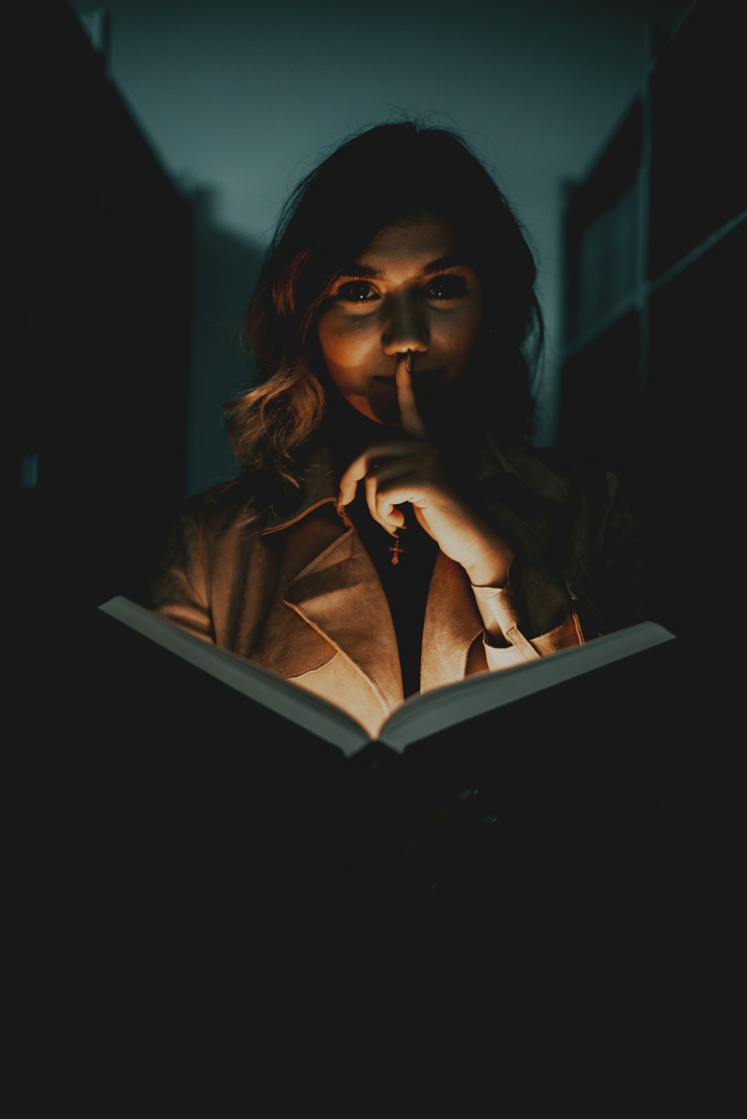 detective reading mystery book